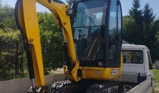 8016