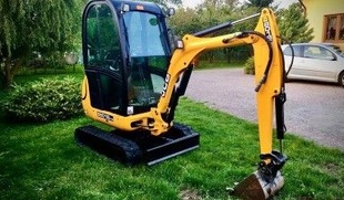 8018