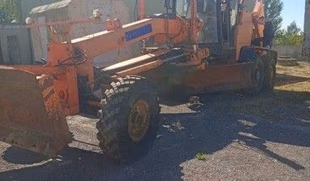 Автогрейдер