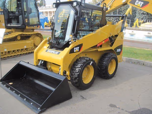 Caterpillar 242В
