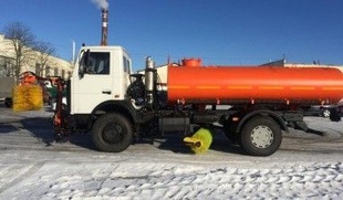 Поливомоечная машина
