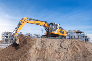 Liebherr презентовала электрический гусеничный экскаватор R 9200 E на Bauma China 2025: Революция в карьерной технике
