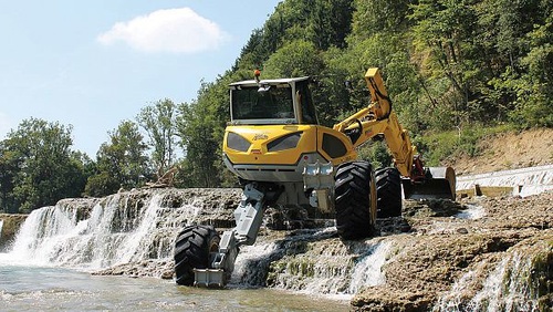 Шагающий экскаватор Muck M545X и другие «технопауки» покоряют мир