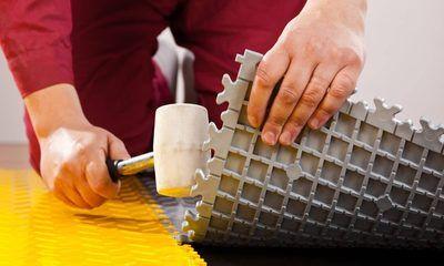 Монтаж модульной плитки ПВХ.jpg?lang=ru