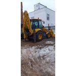 Экскаватор-погрузчик фронтальный