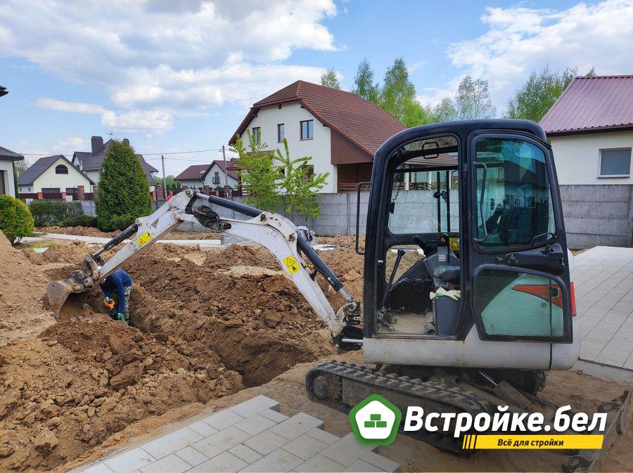 Мини-экскаватор