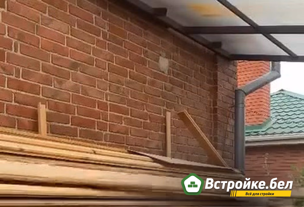 Для направляющих использован старый блокхаус толщиной 38 мм.jpg